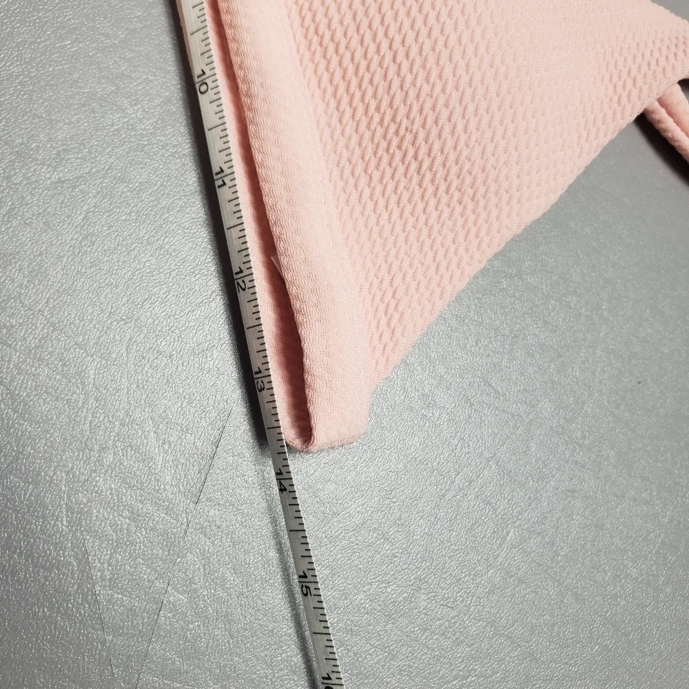 Light pink bikini top size medium